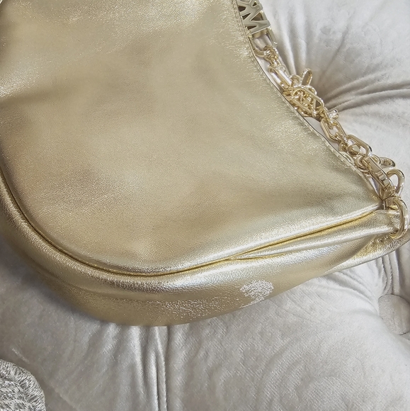 NEW MK Michael kors hand bag in gold - Picture 7 of 9